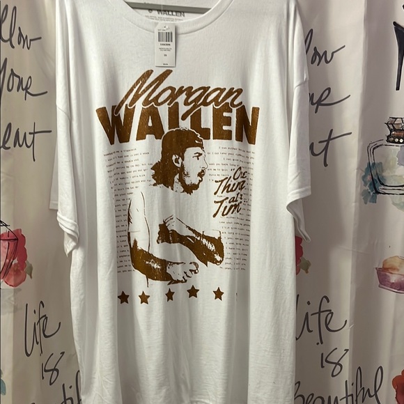 White Short Sleeve Tee - Picture 6 of 6